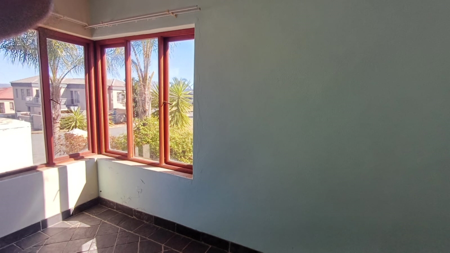 3 Bedroom Property for Sale in Kosmos Ridge North West